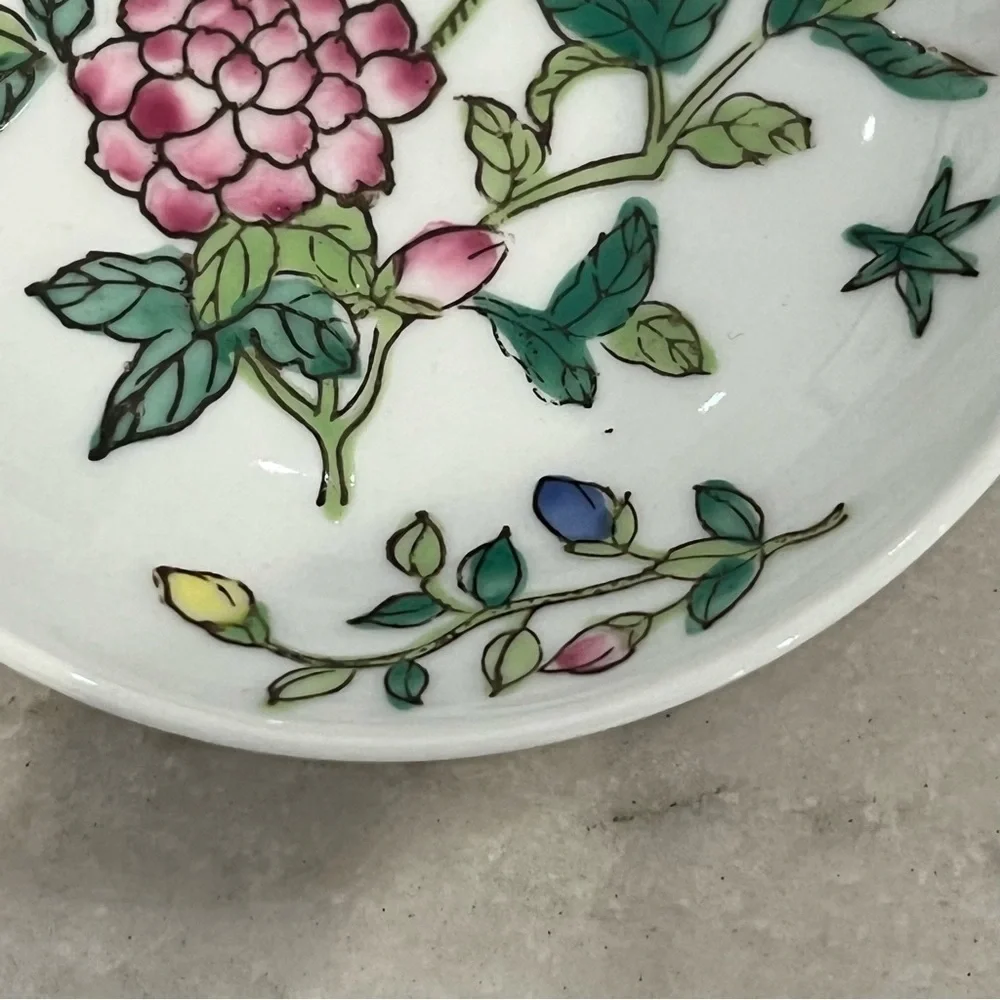 Crescent Court Hotel Made in Hong Kong Dish - Picture 7 of 13